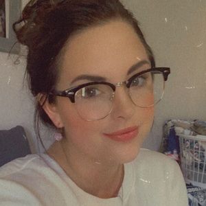 Meet your Posher, Madi